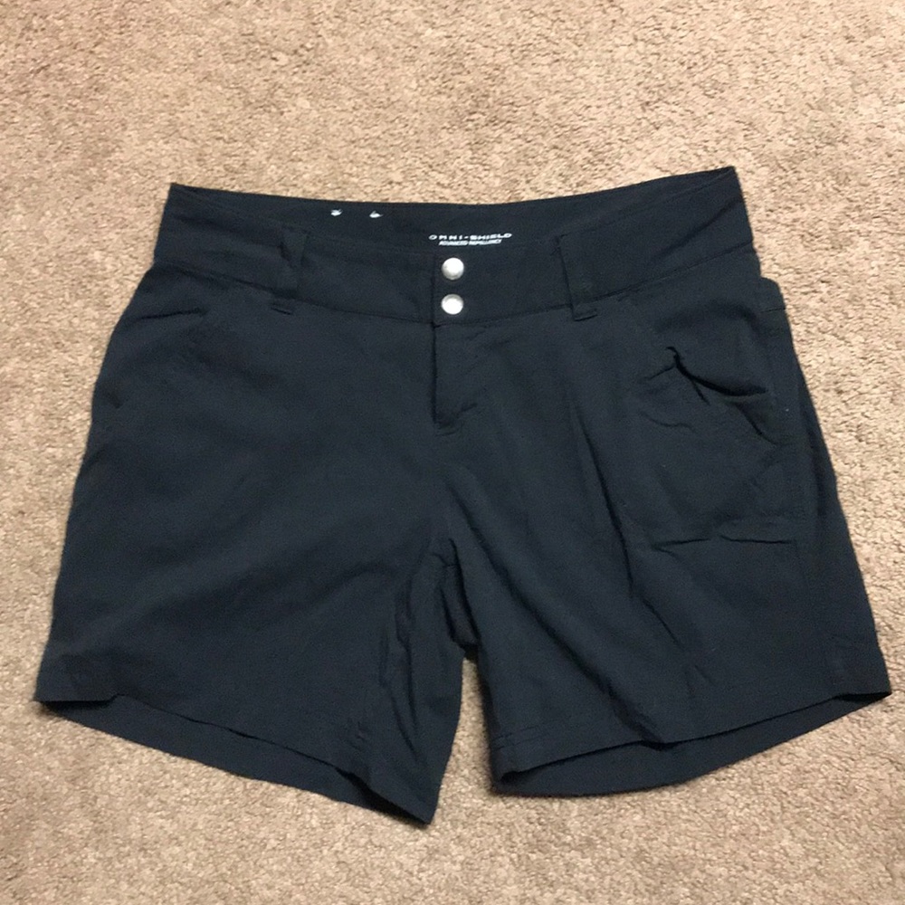 Columbia hiking shorts